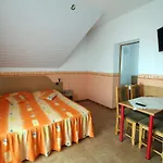 Clipper - 5 Minut Od Plazy Homestay szállás *