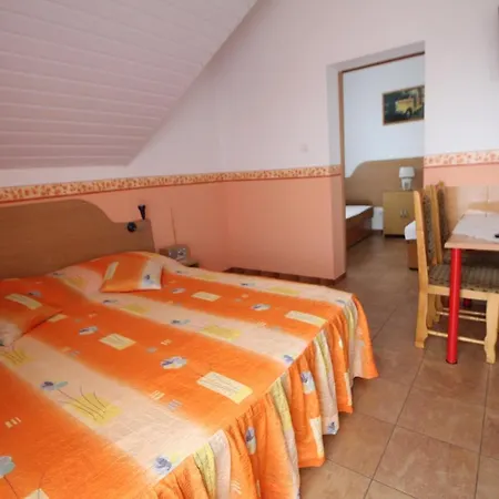 Clipper - 5 Minut Od Plazy Homestay